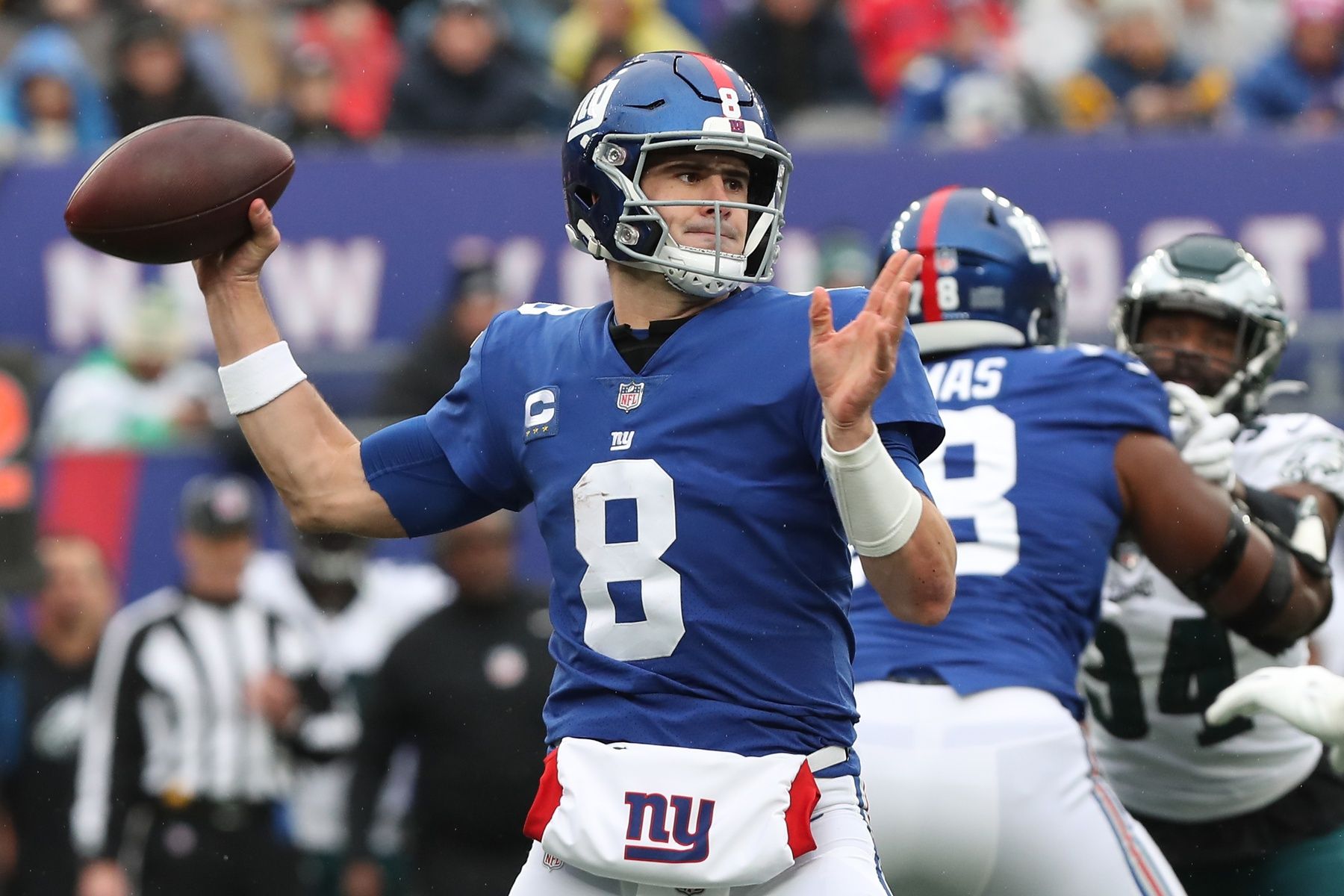 Daniel Jones (8) passes the ball against the Philadelphia Eagles during the second quarter at MetLife Stadium.