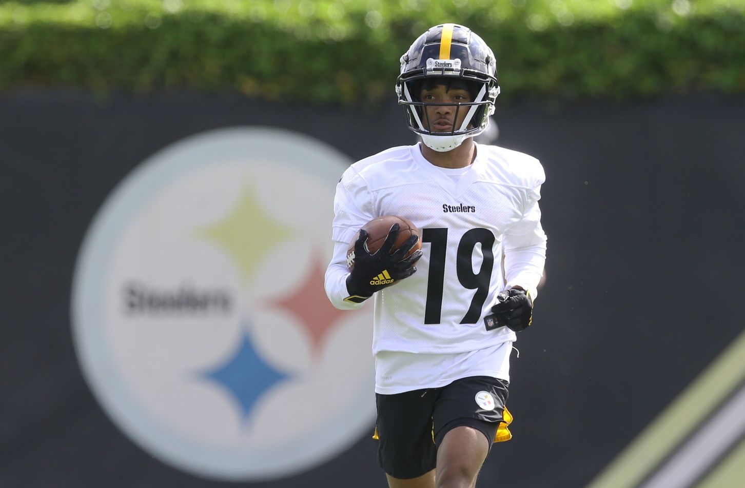 Calvin Austin II (19) participates in organized team activities at UPMC Rooney Sports Complex.
