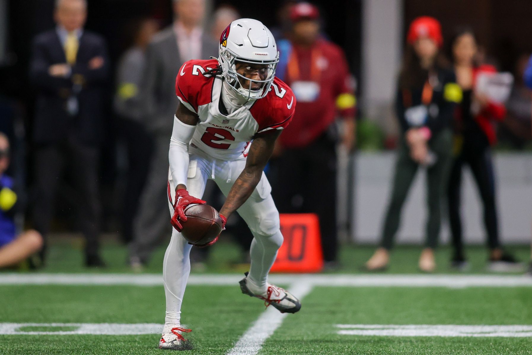 Arizona Cardinals WR Marquise Brown (2) catches a pass against the Atlanta Falcons.