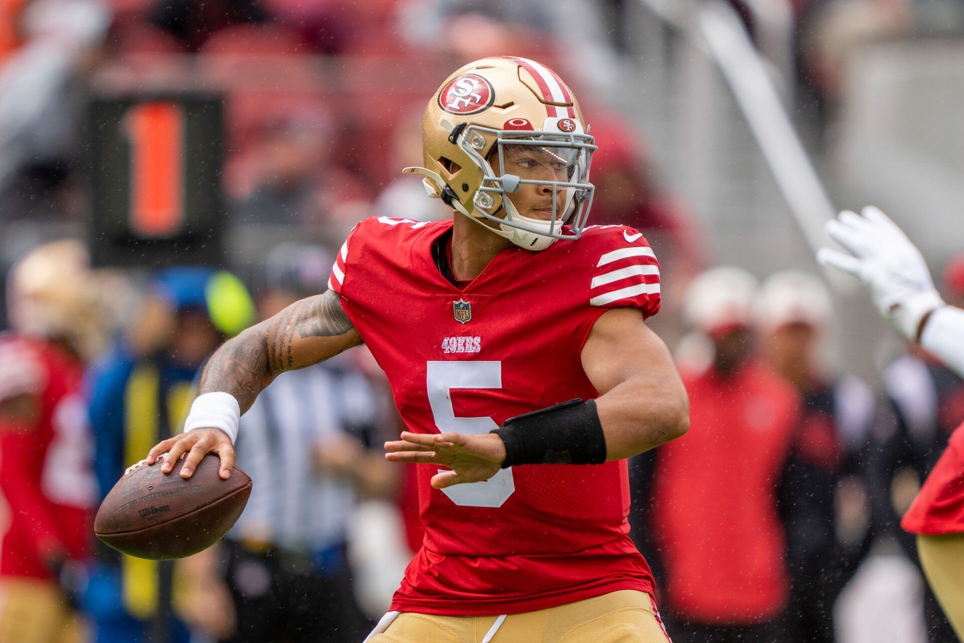 Trey Lance (5) during the first quarter against the Seattle Seahawks at Levi's Stadium.