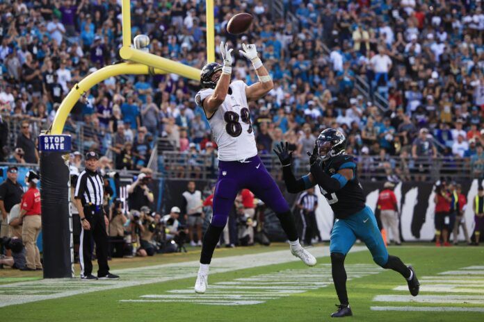 Mark Andrews (89) can't haul in a touchdown reception as Jacksonville Jaguars safety Andre Cisco (5) defends during the fourth quarter.