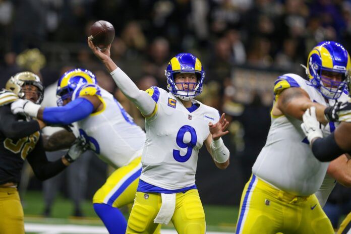 Los Angeles Rams QB Matthew Stafford (9) throws a pass against the New Orleans Saints.