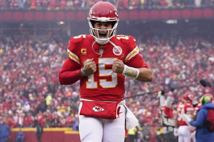 Patrick Mahomes (15) before playing against the Jacksonville Jaguars in the AFC divisional round game at GEHA Field at Arrowhead Stadium.