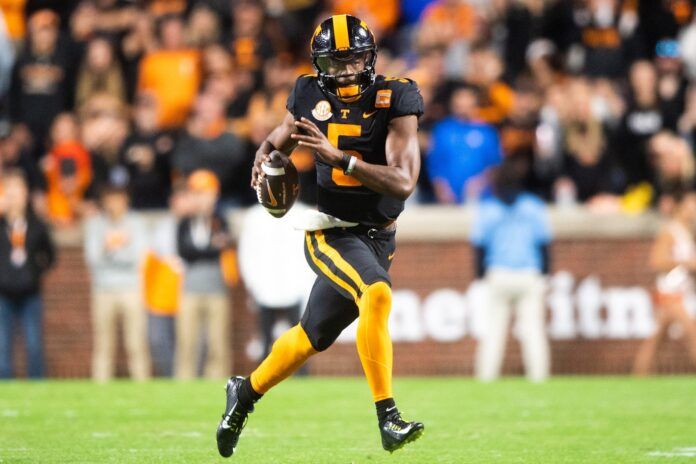 Hendon Hooker on the move against Kentucky at Neyland Stadium.