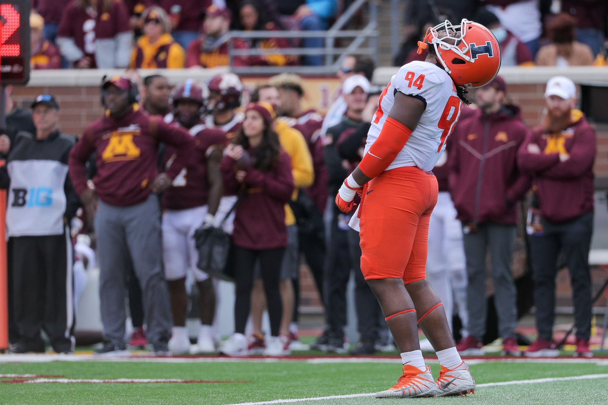 Jer'Zhan Newton (94) reacts to a missed stop in the third quarter at Huntington Bank Stadium.