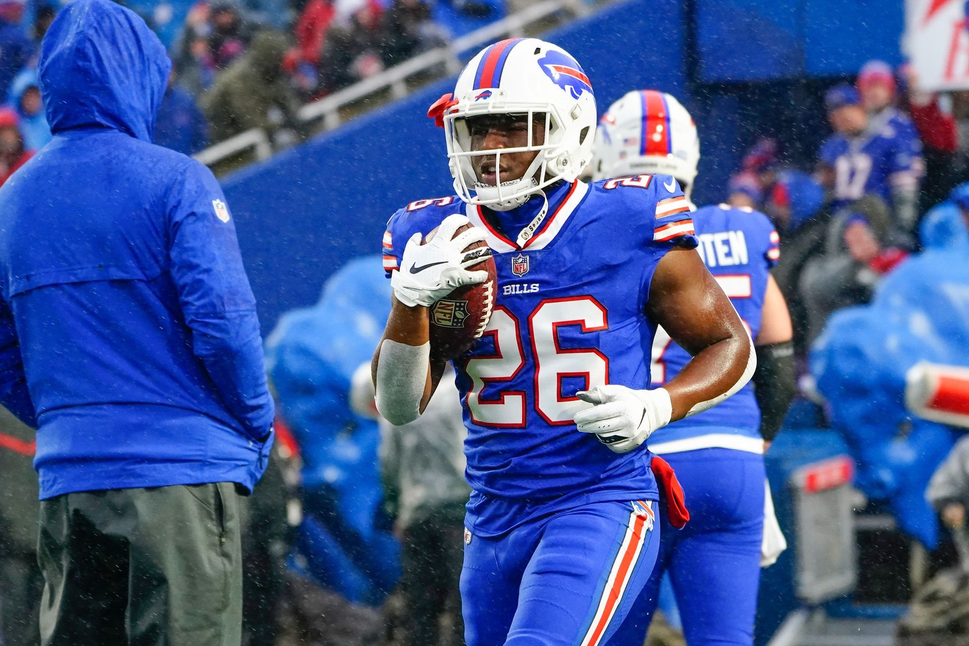 Devin Singletary (26) warms up prior to the game against the New York Jets at Highmark Stadium.