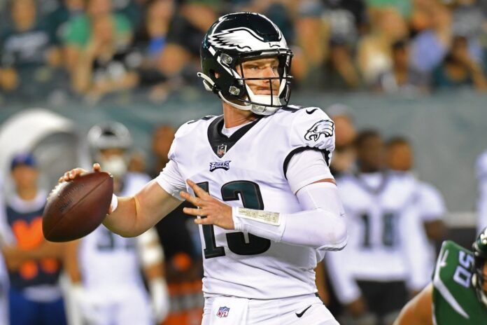 Philadelphia Eagles QB Reid Sinnett gets ready to pass the ball against the New York Jets.