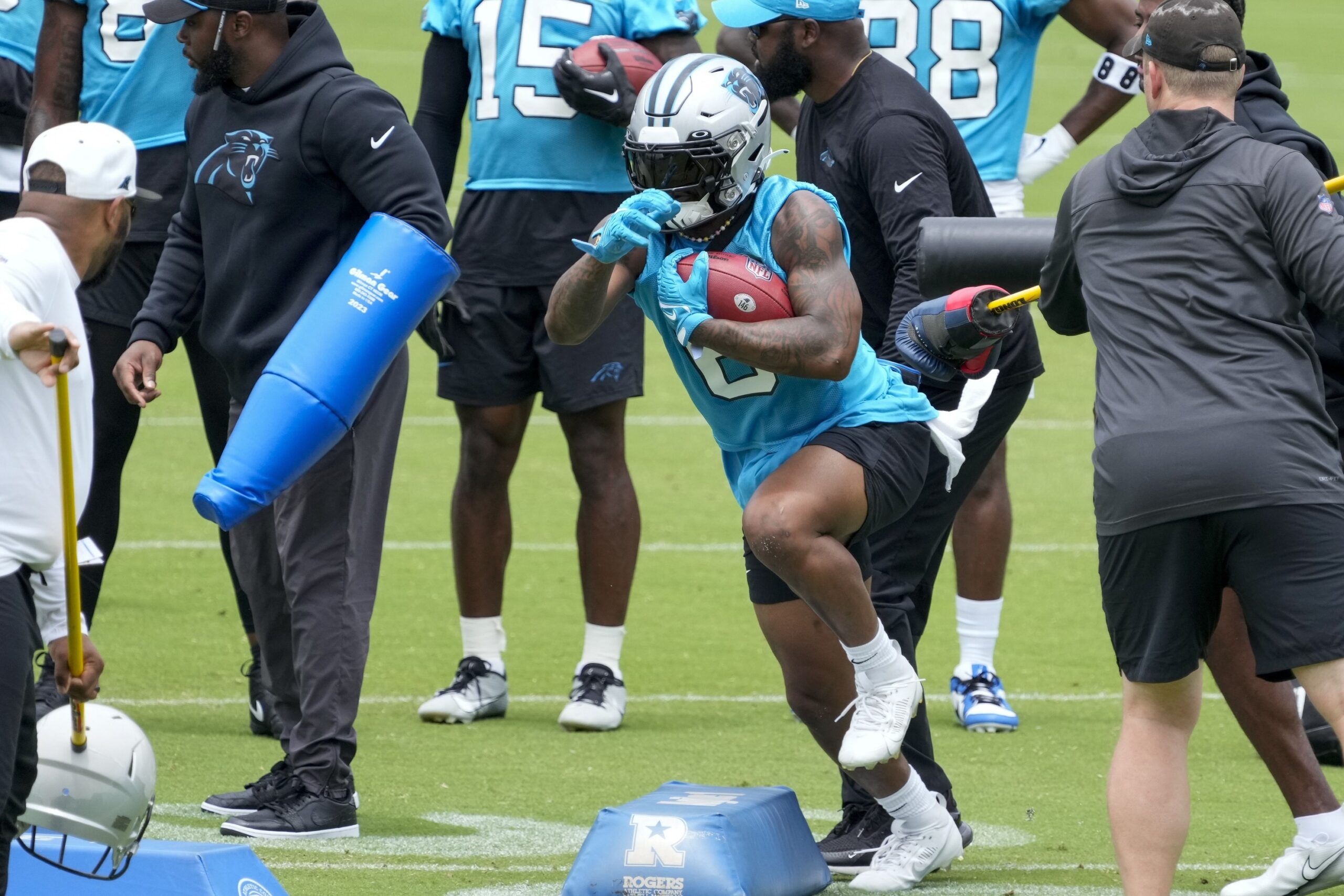 Miles Sanders (6) during a run drill during the Carolina Panthers minicamp.