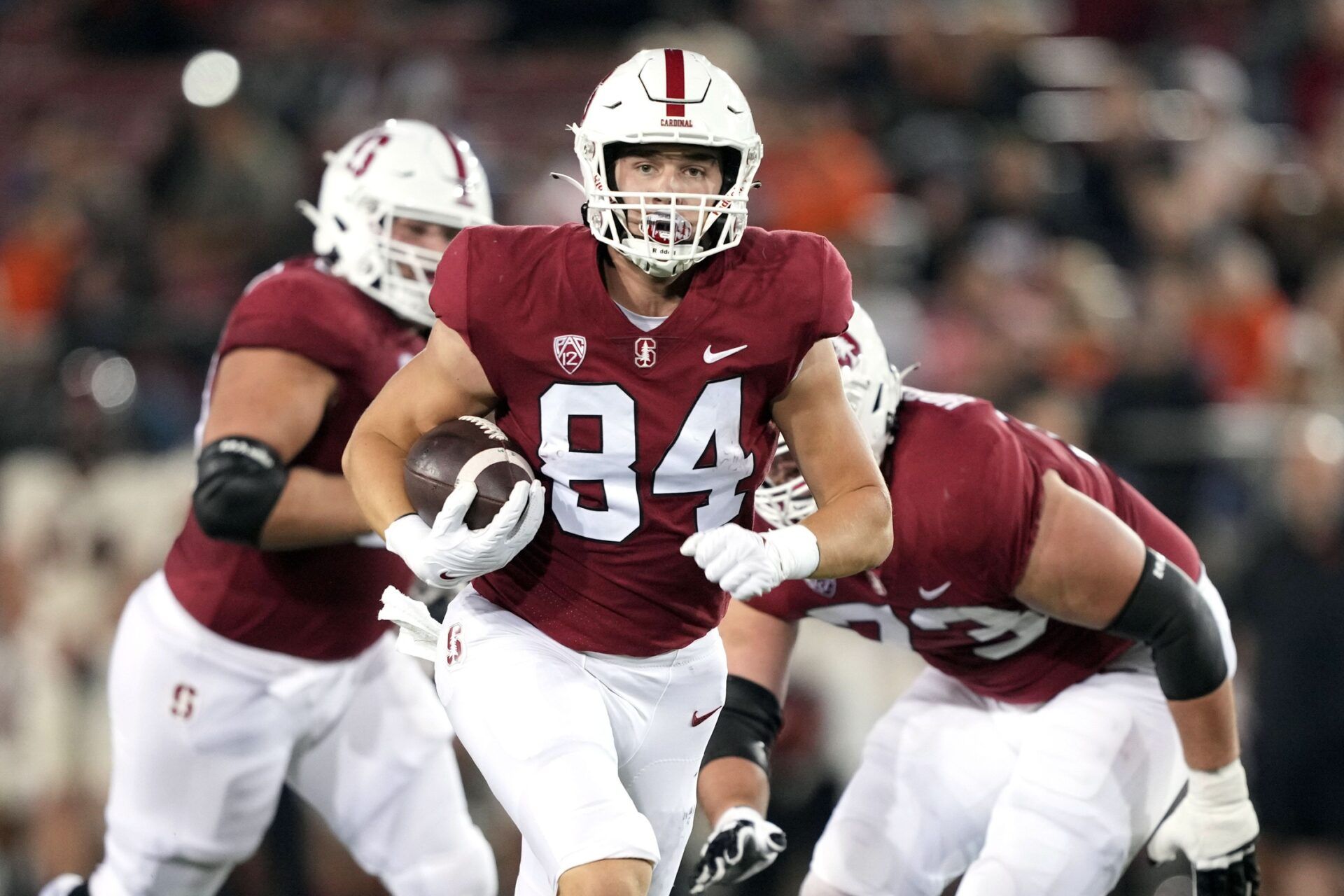 Stanford Cardinal TE Benjamin Yurosek (84) carries the ball.