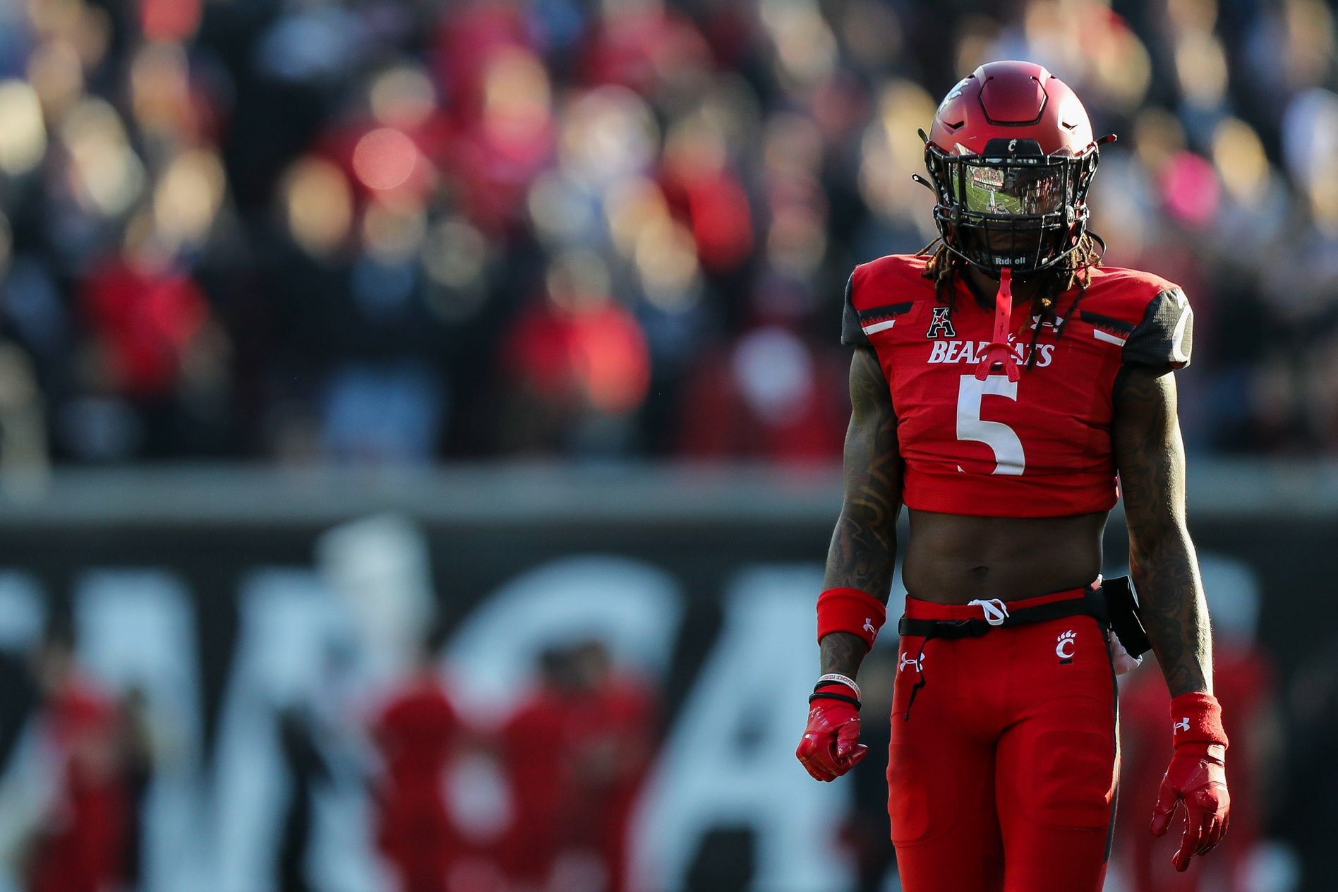 Ja'quan Sheppard (5) during the second half against the Tulane Green Wave at Nippert Stadium.