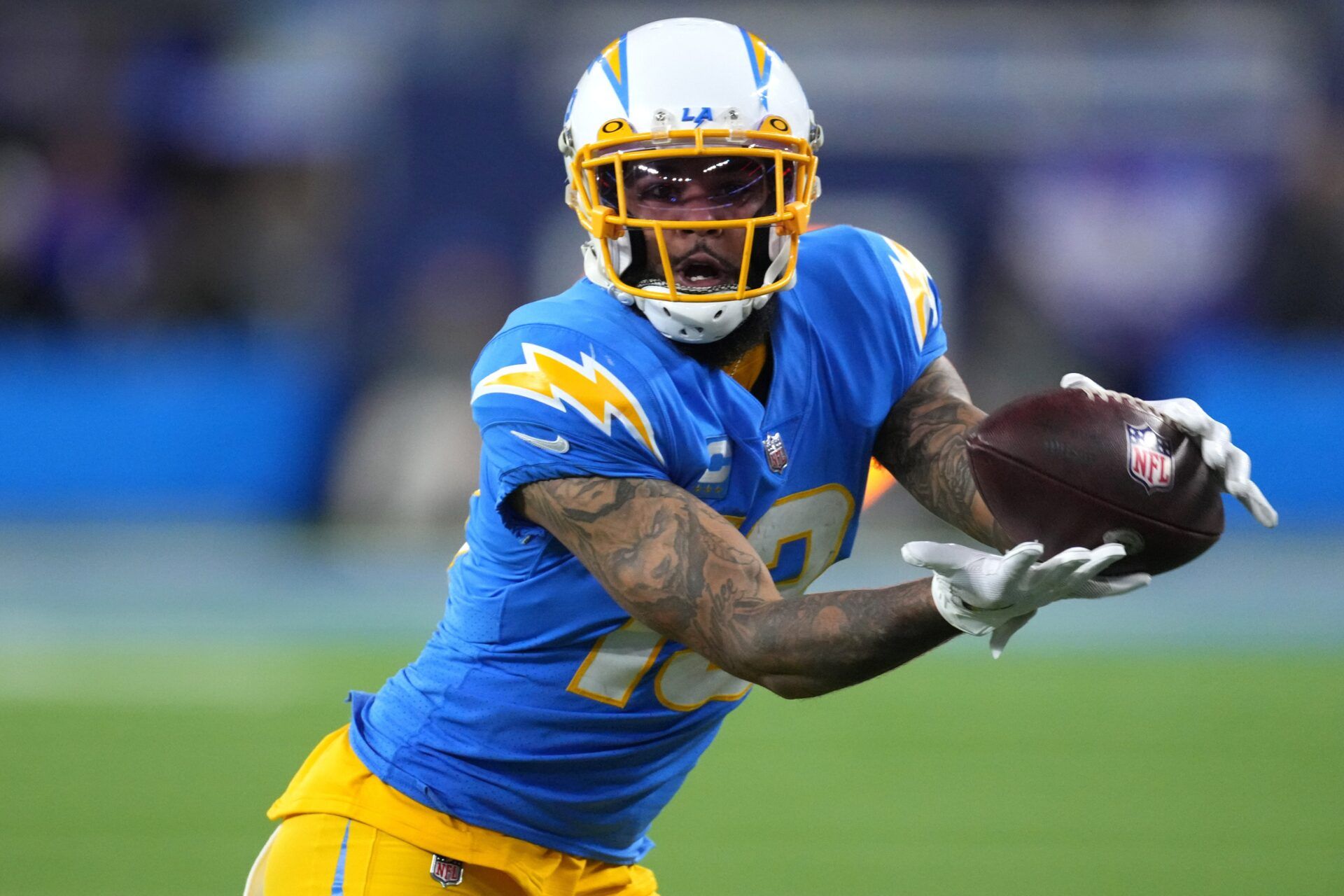 Los Angeles Chargers WR Keenan Allen (13) catches a pass against the Miami Dolphins.