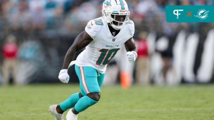 Miami Dolphins WR Tyreek Hill (10) on the field against the Jacksonville Jaguars.