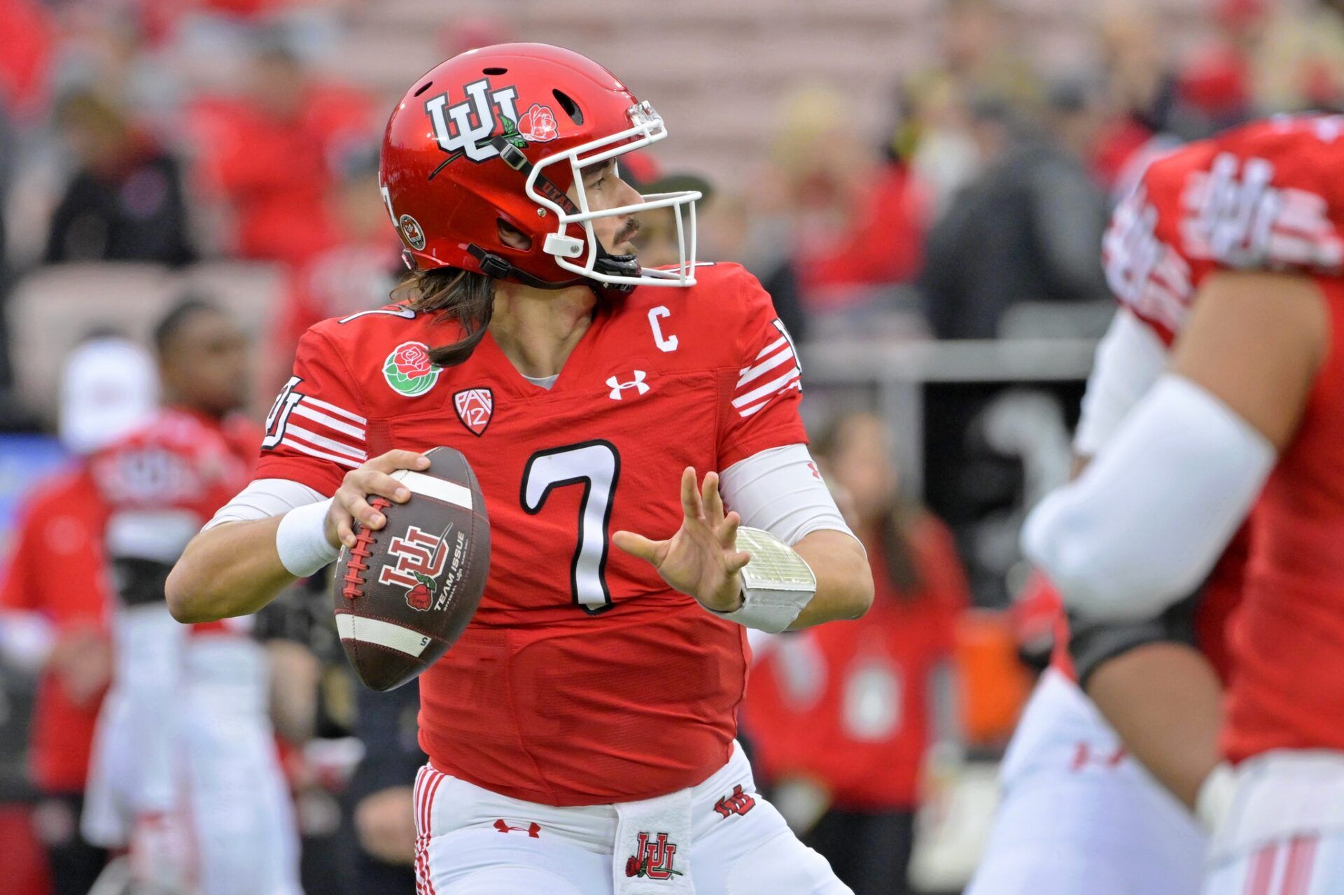 Utah Utes QB Cameron Rising (7) warms up before a game against the Penn State Nittany Lions.