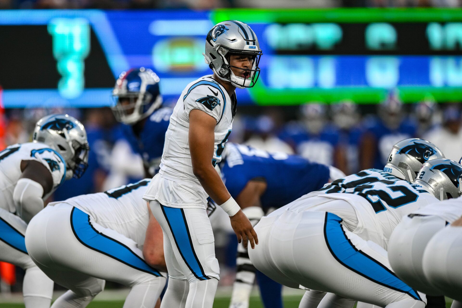 Bryce Young (9) takes a snap against the New York Giants during the first quarter at MetLife Stadium.