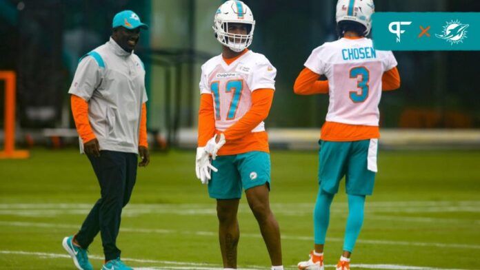 Miami Dolphins WR Jaylen Waddle (17) during the team's minicamp.