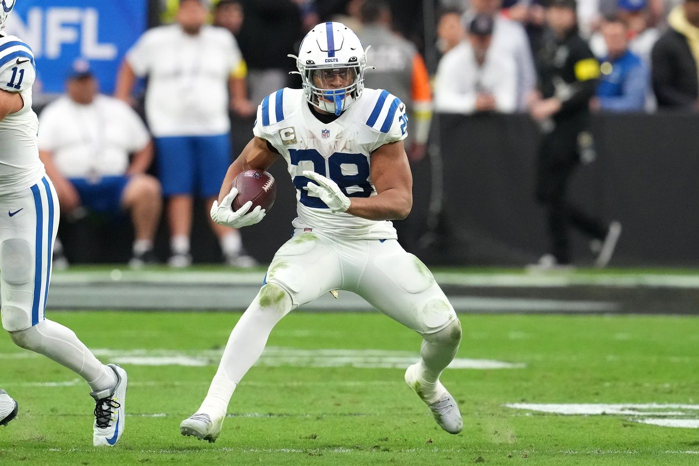 Indianapolis Colts RB Jonathan Taylor (28) runs with the ball against the Las Vegas Raiders.