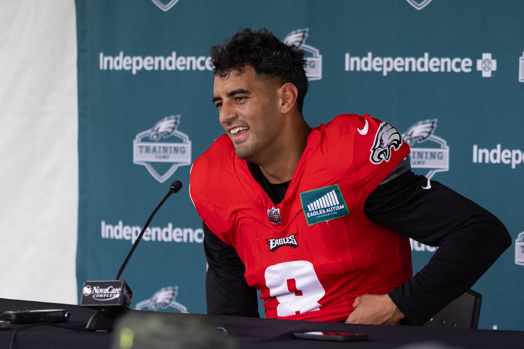 Philadelphia Eagles QB Marcus Mariota (8) talks to the media.