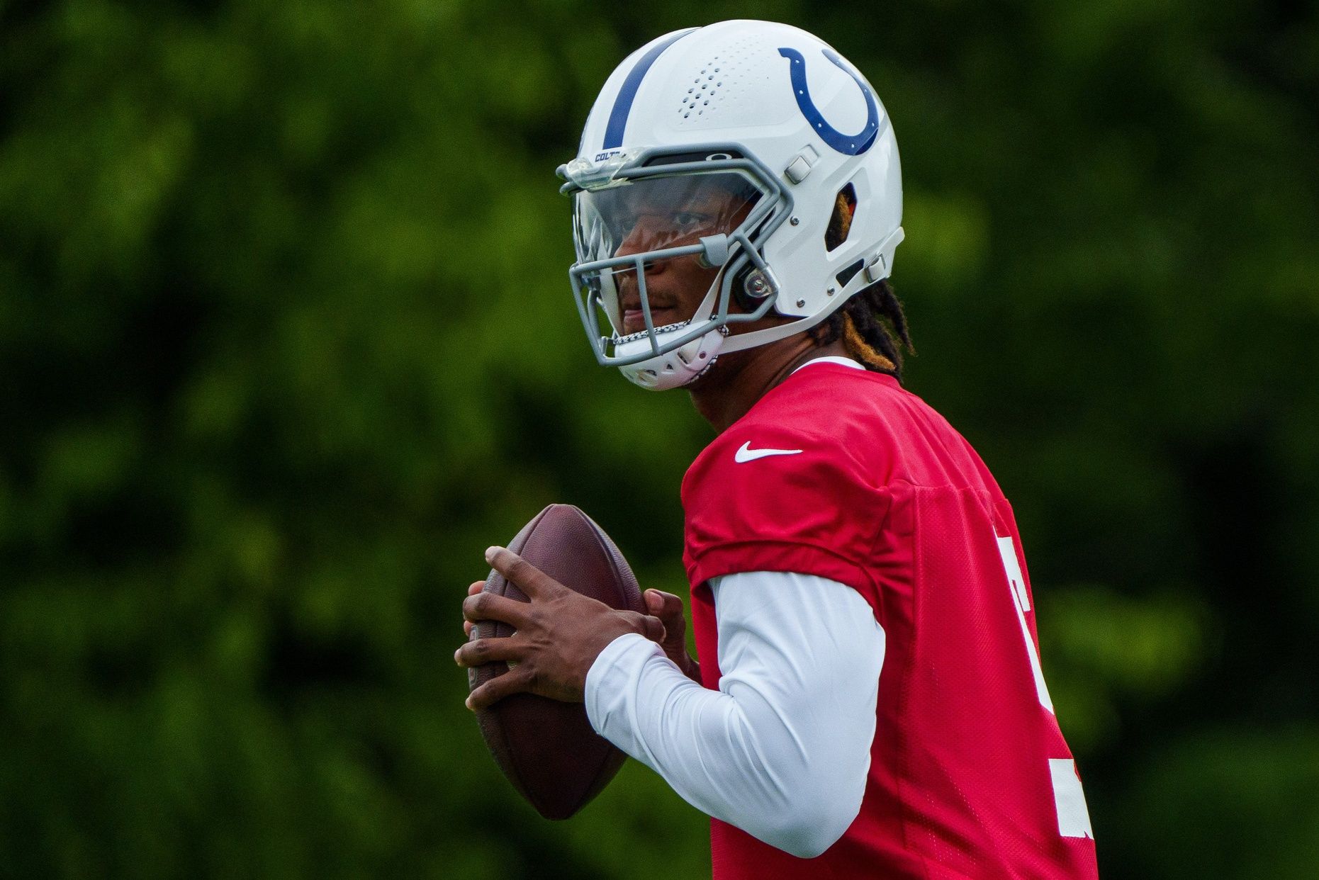 Indianapolis Colts QB Anthony Richardson (5) looks to throw at practice.