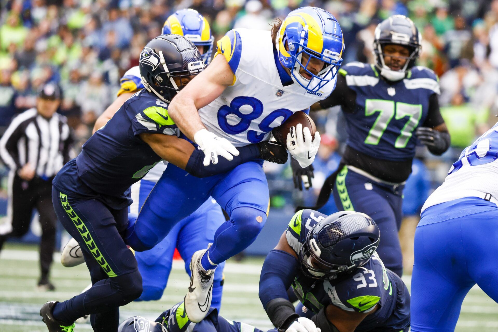 Los Angeles Rams TE Tyler Higbee (89) gets tackled by the Seattle Seahawks.