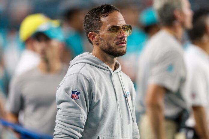 Mike McDaniel looks on against the Atlanta Falcons in the fourth quarter at Hard Rock Stadium.