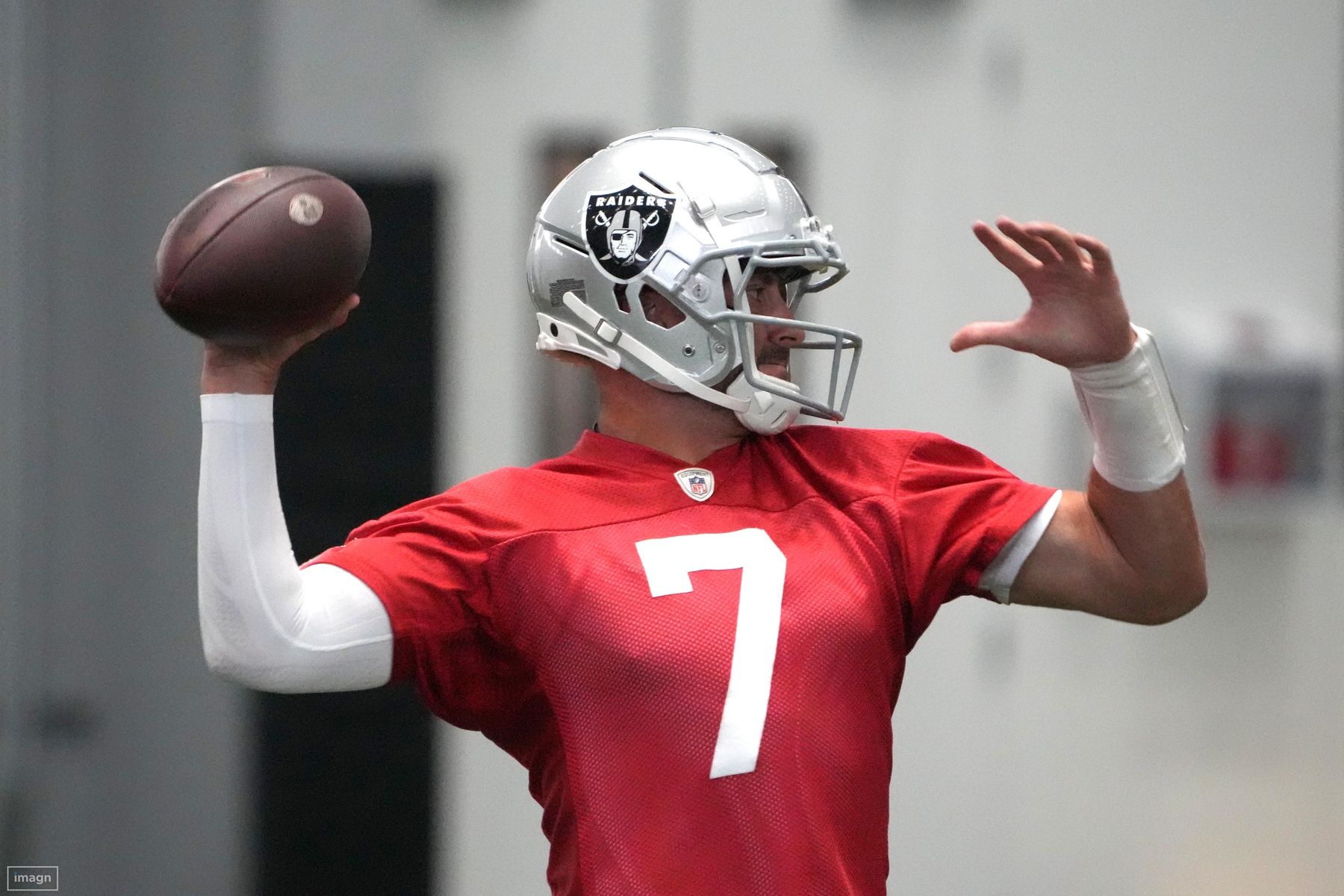 Brian Hoyer (7) throws the ball during training camp at the Intermountain Health Performance Center.