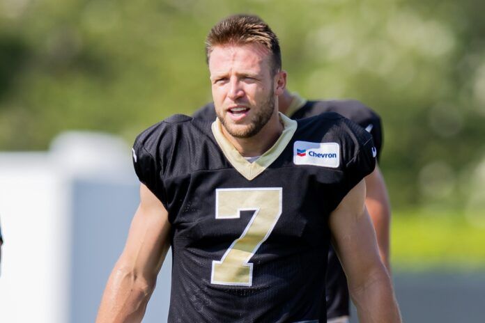 Taysom Hill (7) during training camp at the Ochsner Sports Performance Center.