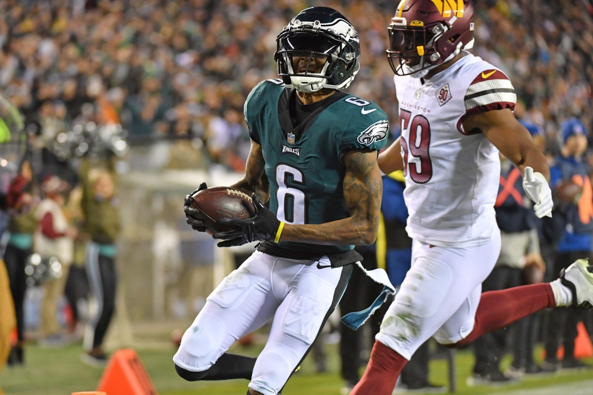 Philadelphia Eagles WR DeVonta Smith (6) scores a touchdown against the Washington Commanders.