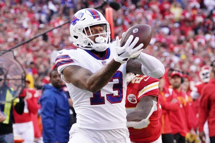 Buffalo Bills WR Gabe Davis (13) catches a pass for a touchdown against the Kansas City Chiefs.