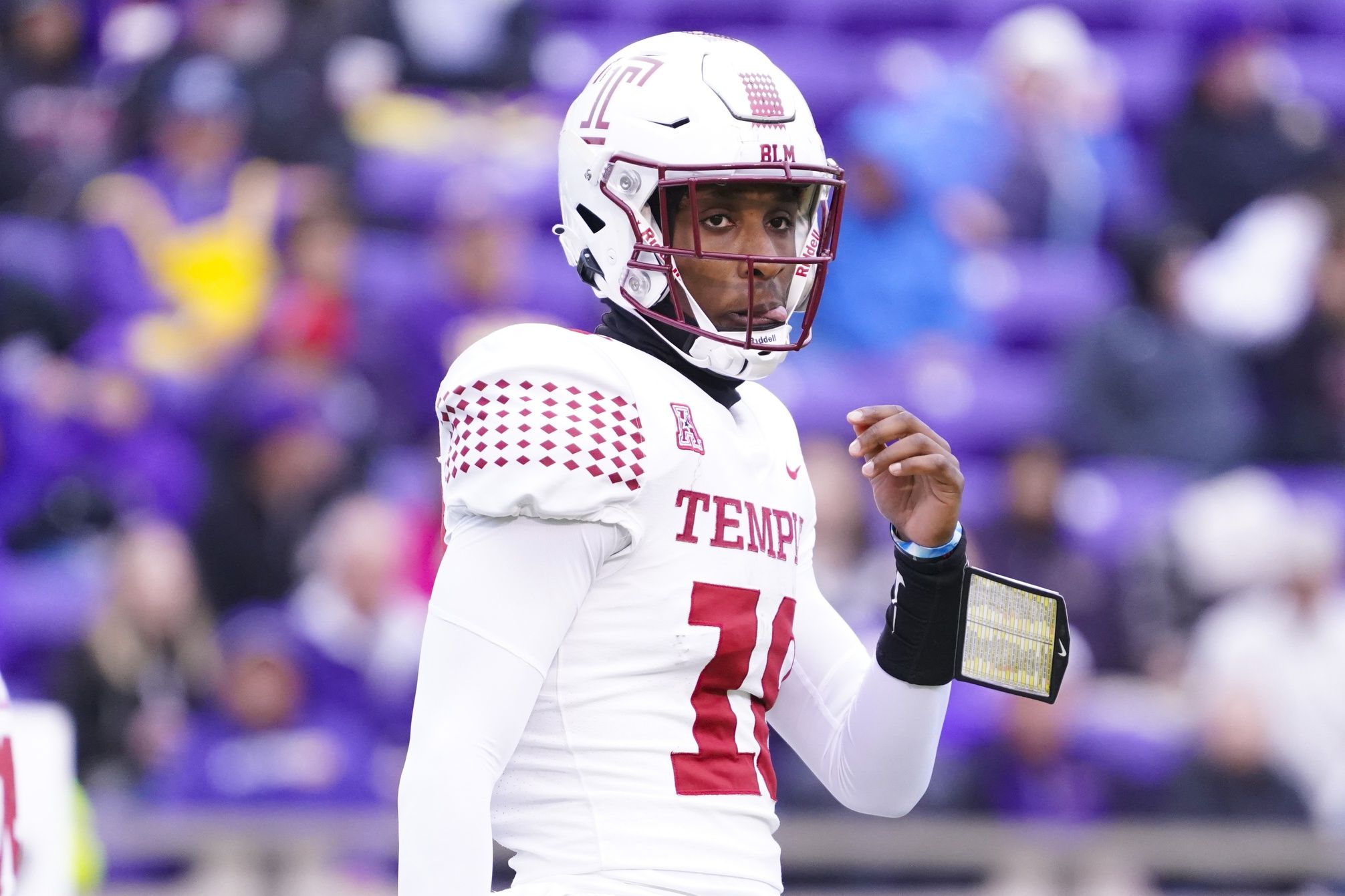 D'Wan Mathis (18) looks over at the sidelines during the first half against the East Carolina Pirates at Dowdy-Ficklen Stadium.