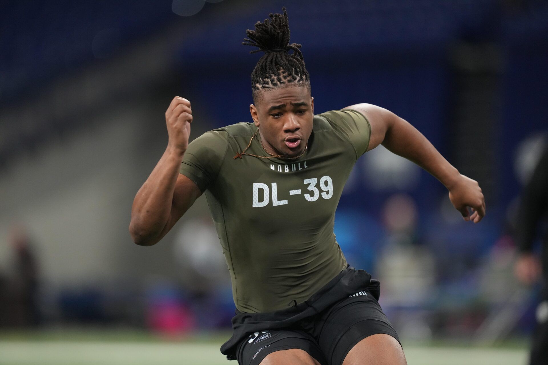 Missouri DL Isaiah McGuire running drills during the NFL Combine.