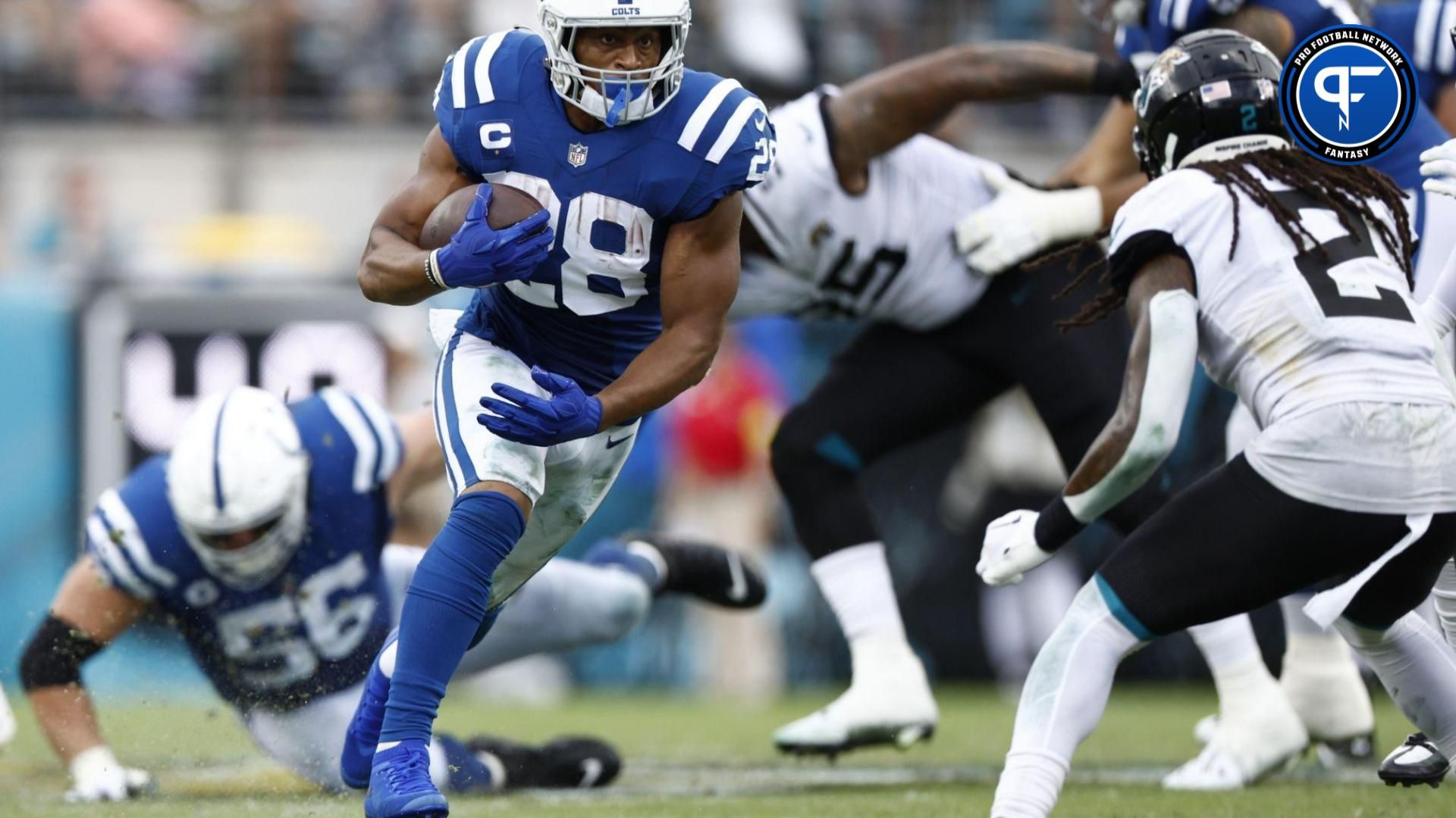 Indianapolis Colts RB Jonathan Taylor (28) rushes the ball against the Jacksonville Jaguars.