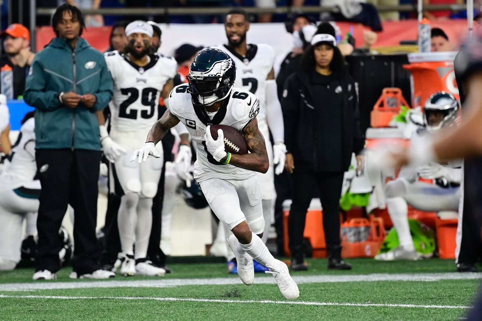 Philadelphia Eagles wide receiver DeVonta Smith (6) runs with the ball during the second half against the New England Patriots at Gillette Stadium.