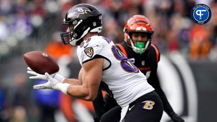 Baltimore Ravens tight end Mark Andrews (89) catches a pass against the Cincinnati Bengals.