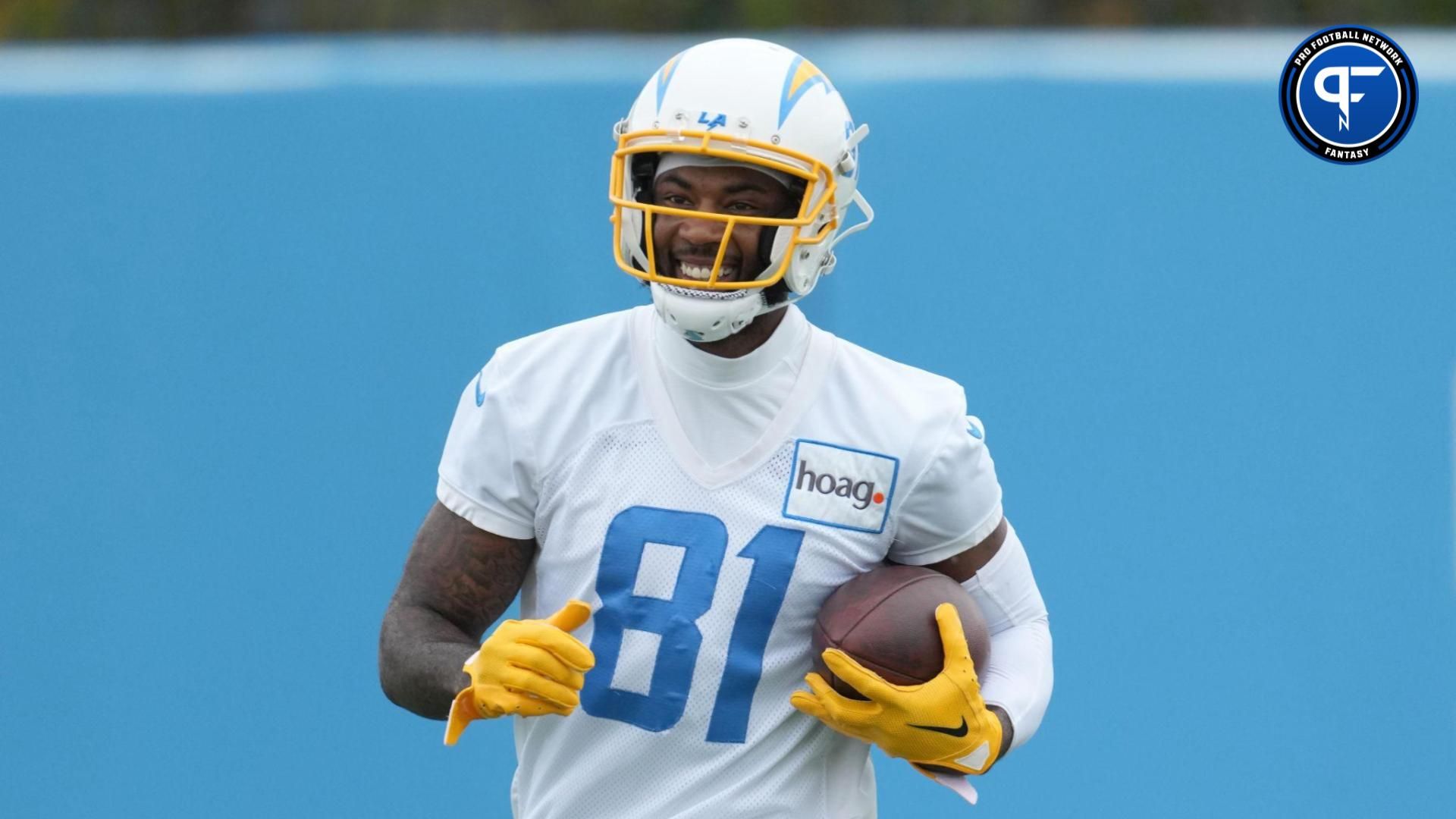 Los Angeles Chargers receiver Mike Williams (81) carries the ball during minicamp at the Hoag Performance Center.