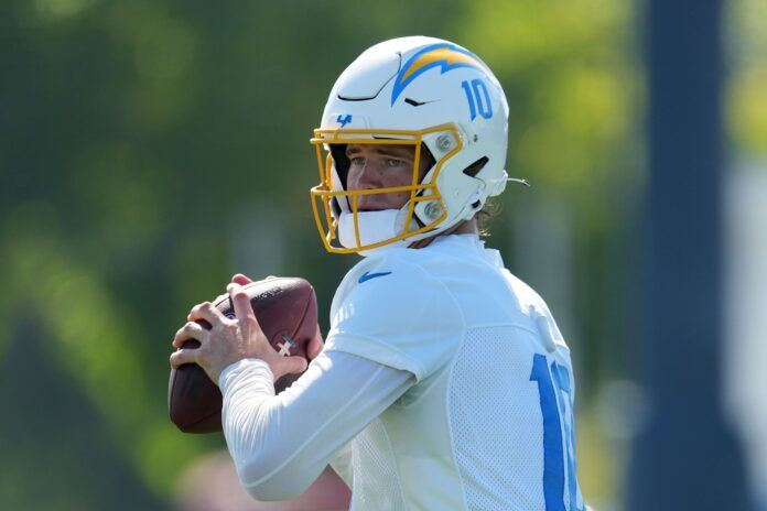 Los Angeles Chargers QB Justin Herbert in practice.