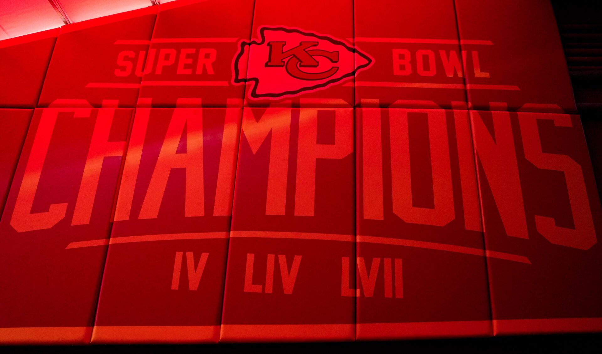 Kansas City Chiefs DC Steve Spagnuolo has been key to the team's back-to-back Super Bowls.