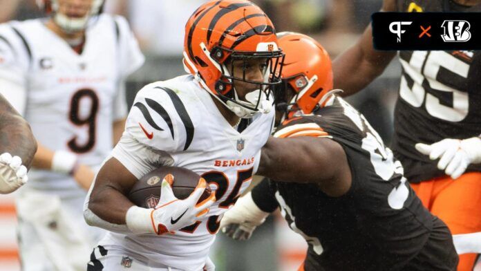 Cincinnati Bengals RB Chris Evans runs the ball against the Cleveland Browns.