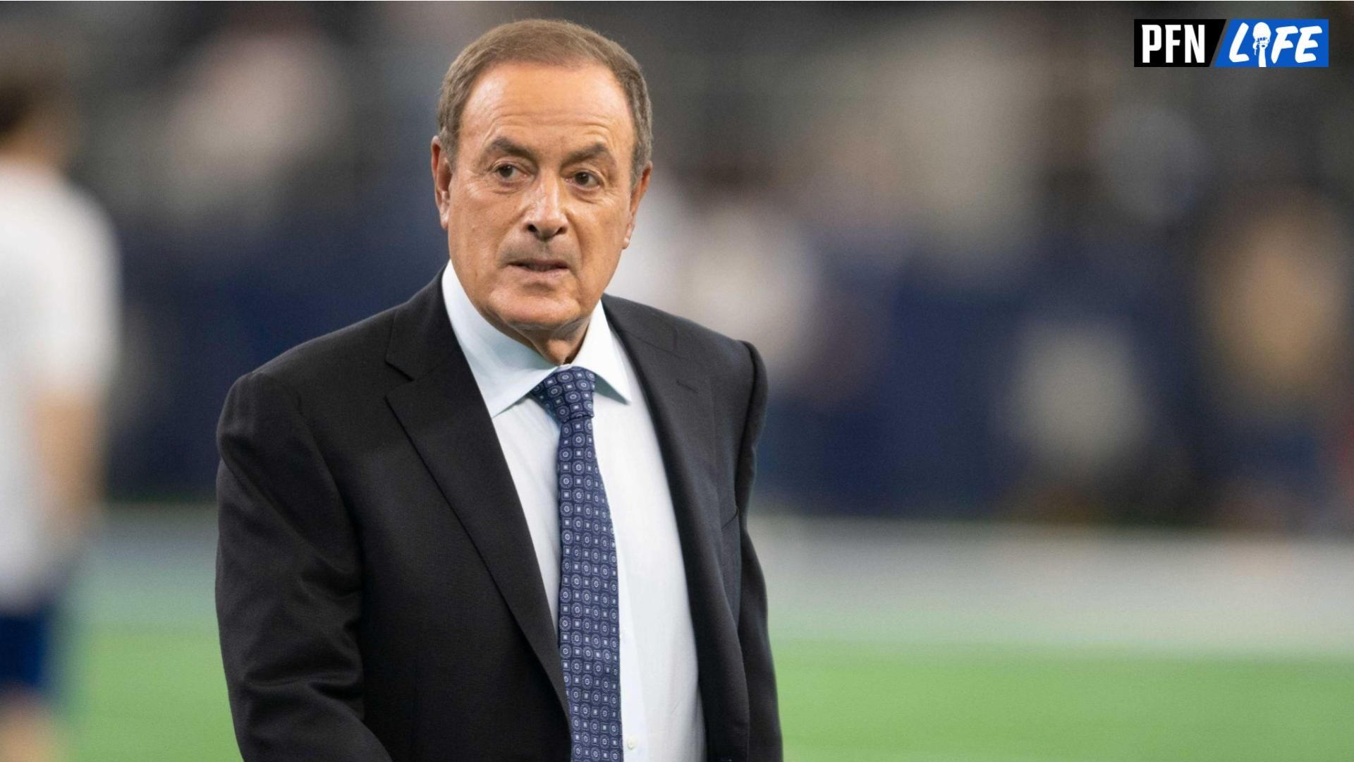 Network television commentator Al Michaels before the game between the Dallas Cowboys and the Arizona Cardinals at AT&T Stadium.