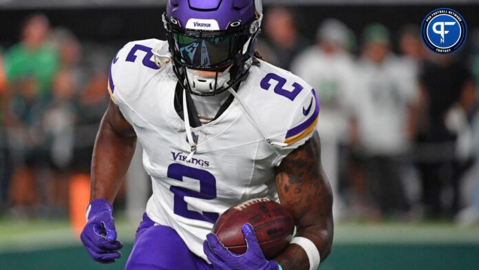 Minnesota Vikings RB Alexander Mattison (2) rushes the ball against the Philadelphia Eagles.