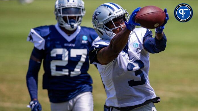 Dallas Cowboys WR Brandin Cooks (3) makes a catch at practice.