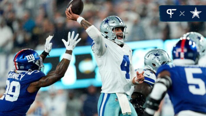 Dallas Cowboys QB Dak Prescott (4) throws a pass against the New York Giants.