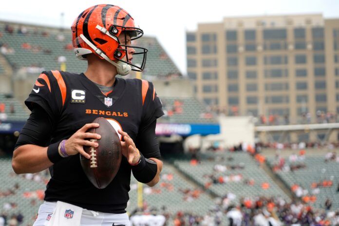 Cincinnati Bengals QB Joe Burrow (9) warms up before a game against the Baltimore Ravens.