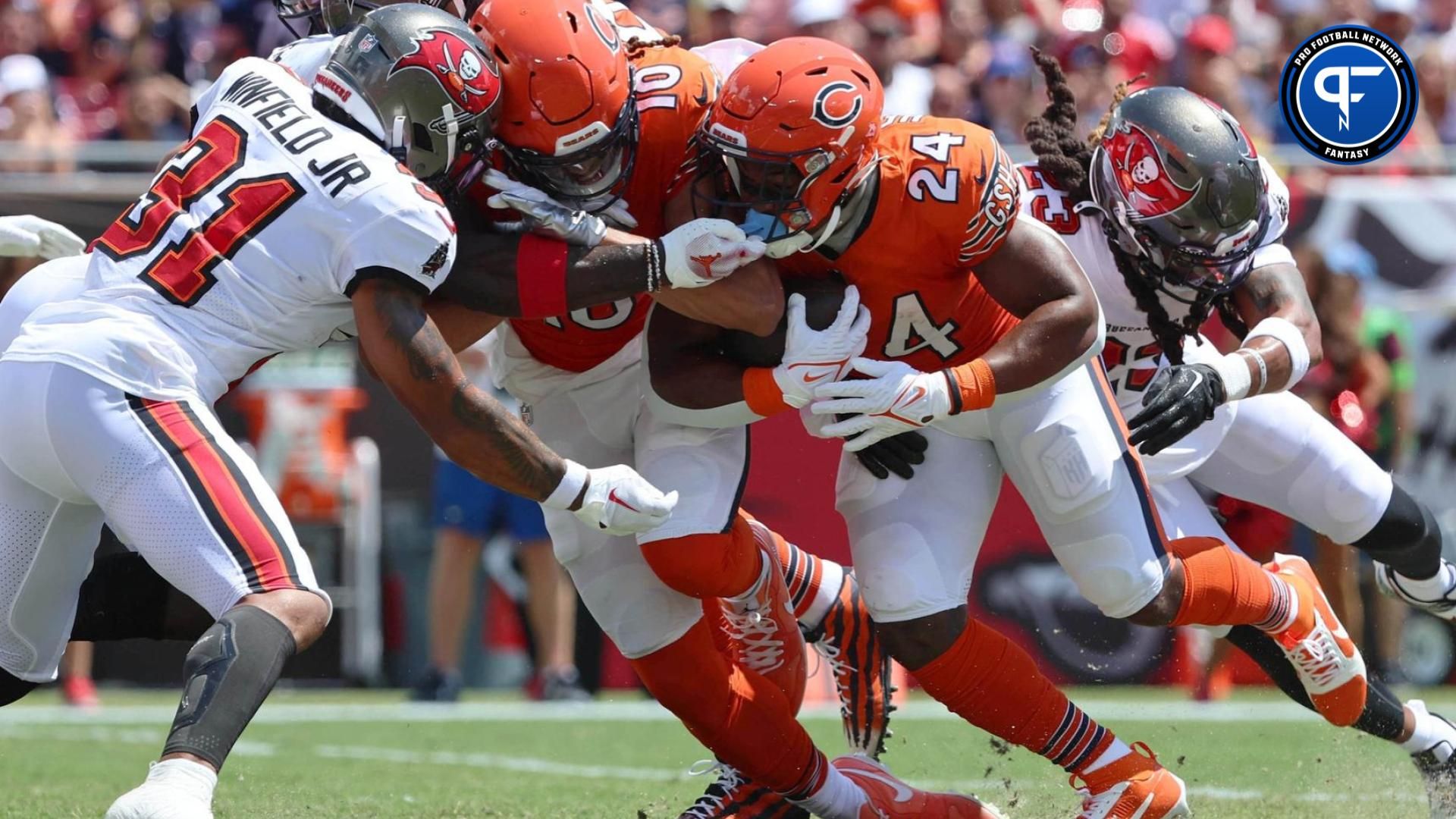 Chicago Bears running back Khalil Herbert running against the Tampa Bay Buccaneers.