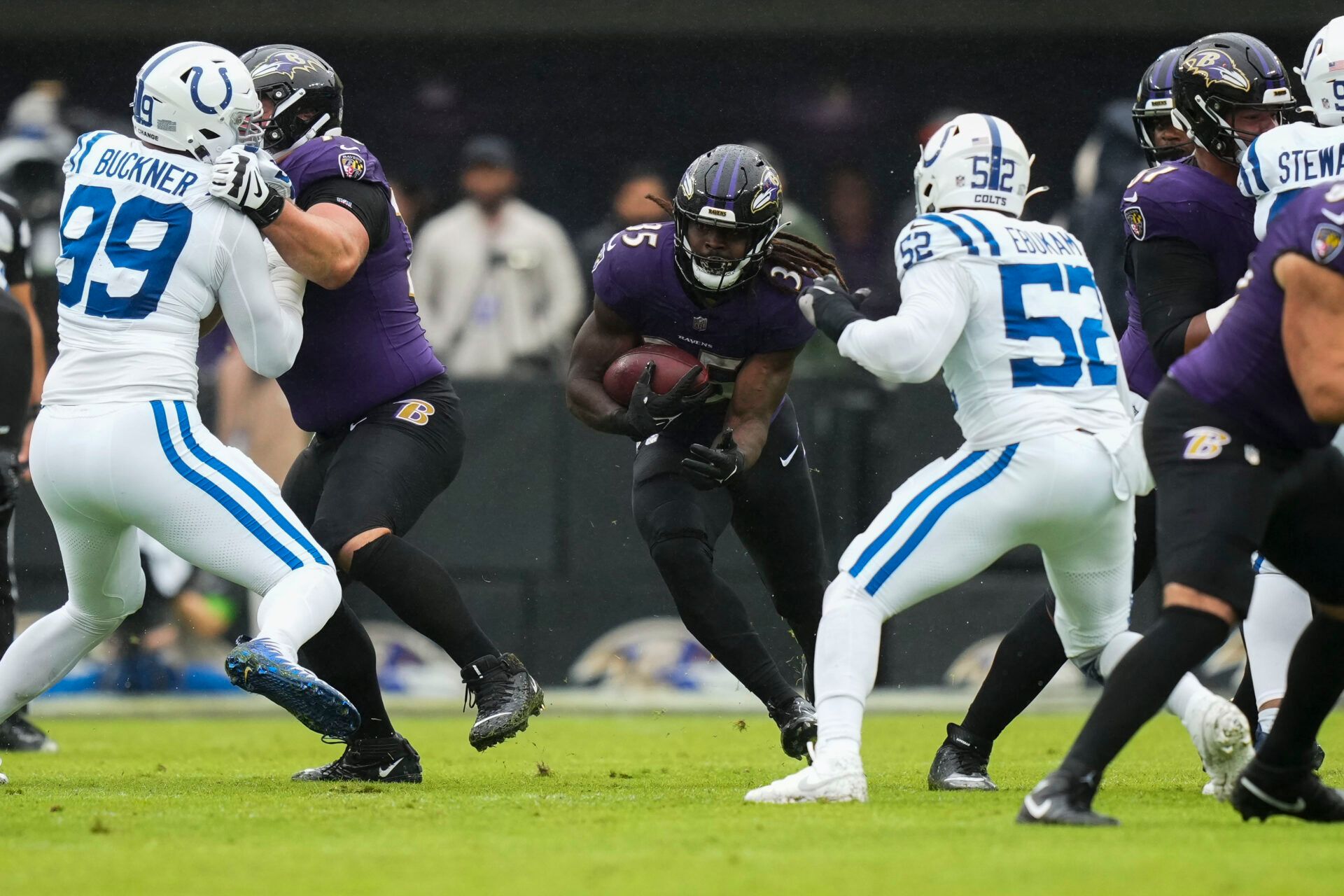 Baltimore Ravens RB Gus Edwards (35) runs the ball against the Indianapolis Colts.