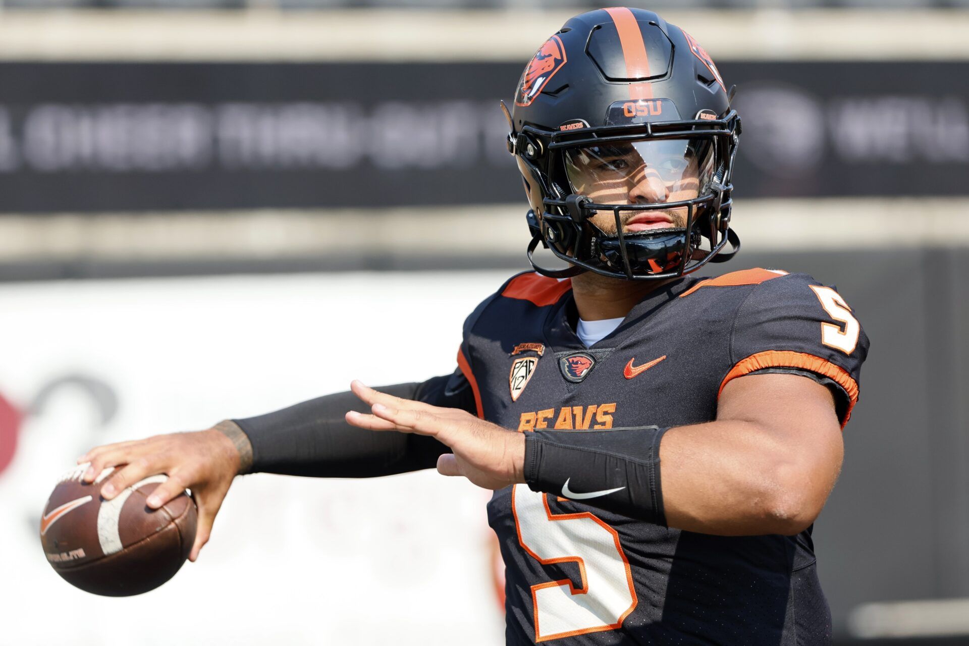 DJ Uiagalelei (5) warms up before the game against the San Diego State Aztecs at Reser Stadium.