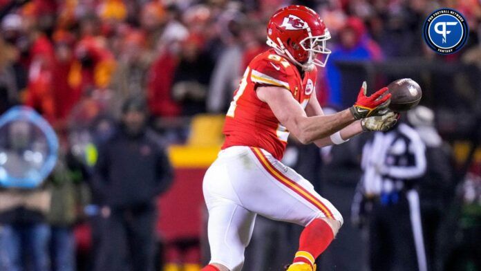 Kansas City Chiefs TE Travis Kelce catches pass vs. the Cincinnati Bengals.