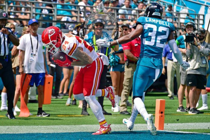 Kansas City Chiefs WR Skyy Moore (24) catches a touchdown against the Jacksonville Jaguars.