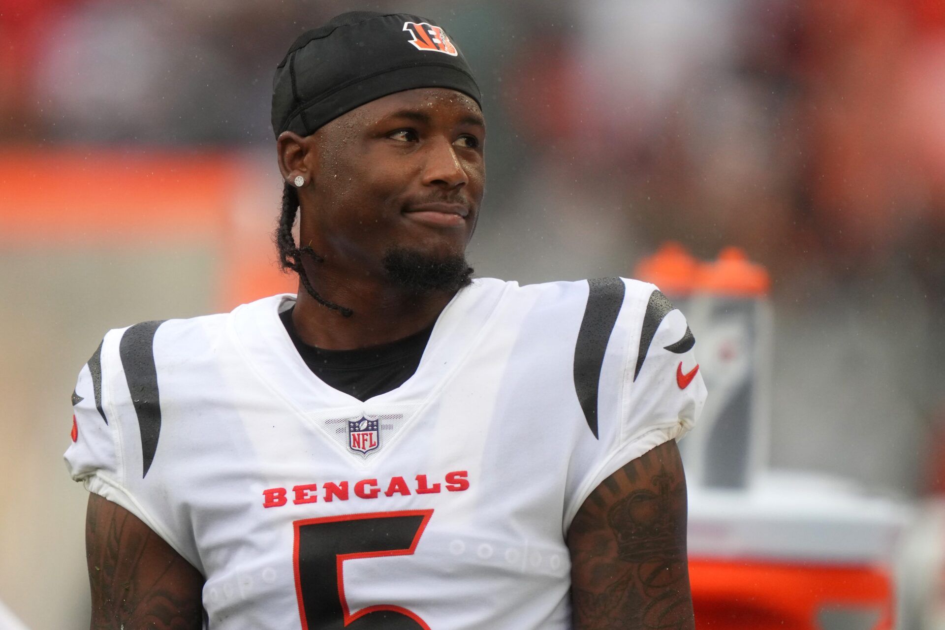 Cincinnati Bengals wide receiver Tee Higgins (5) looks towards Cleveland Browns fans.