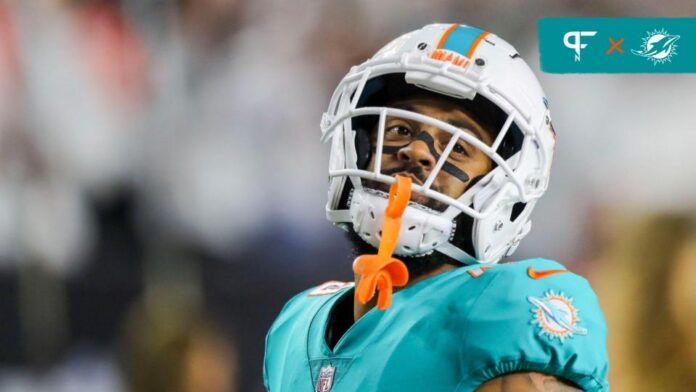 Miami Dolphins CB Nik Needham (40) in action during a game.