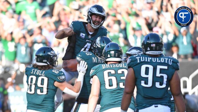 Jake Elliott (4) celebrates after making a 54-yard field goal to defeat the Washington Commanders in overtime at Lincoln Financial Field